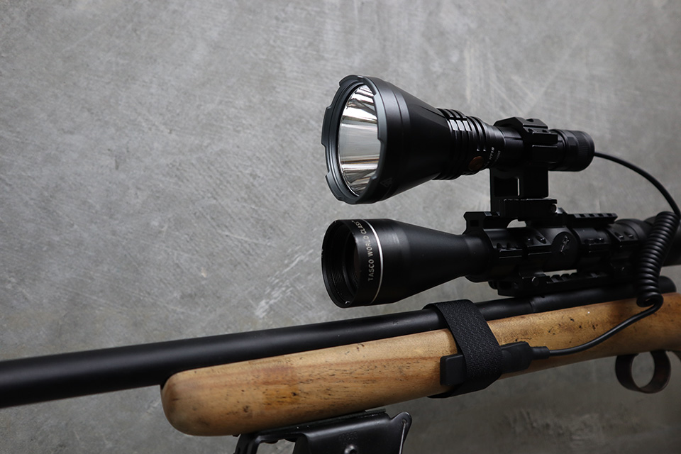 Fenix HT18 Hunting Flashlight Rifle Kit 1500 lumens - 925m Distance