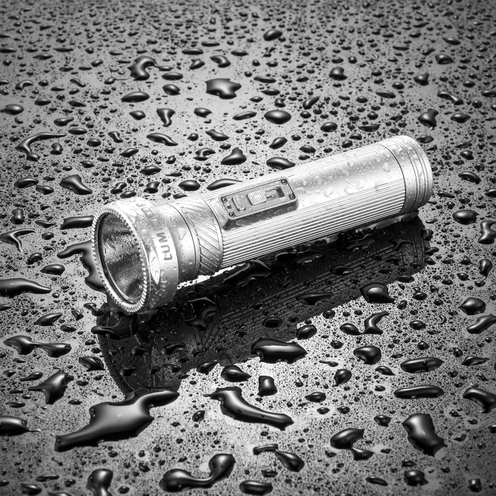 Lumintop Tiger Rechargeable 4000 Lumen Vintage Flashlight - 458 Metres - Silver - Image 7